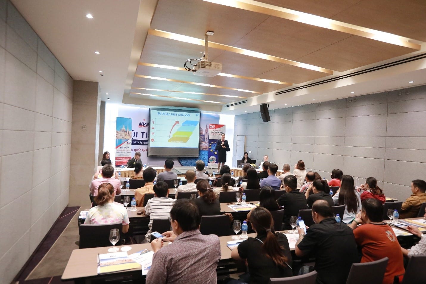 Số lượng khách tham dự hội thảo rất đông, vượt cả dự kiến của NVS