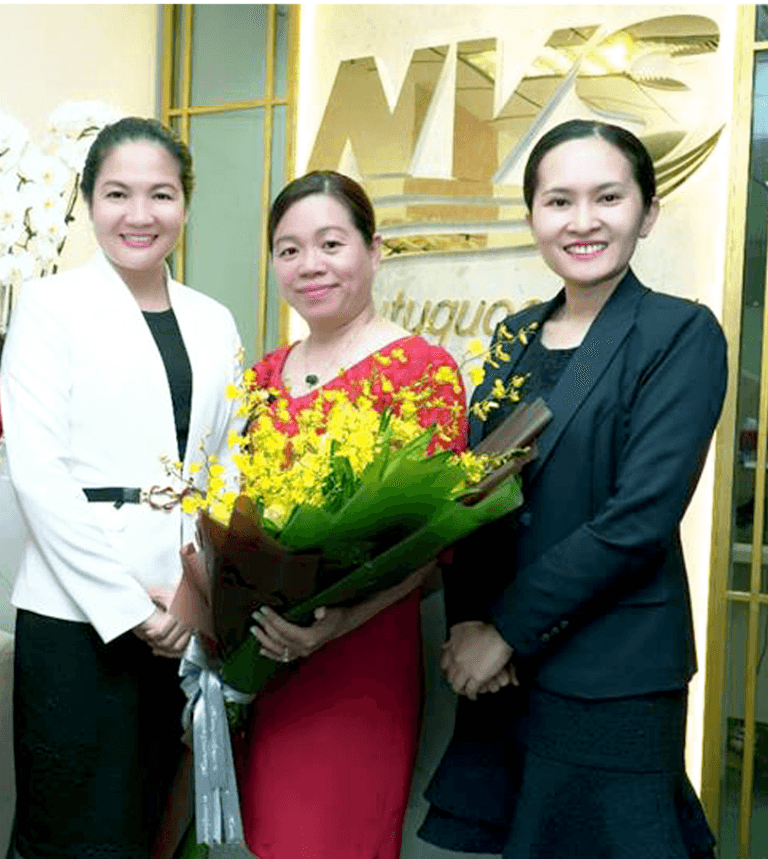 Chị Lao Tuyết Chánh