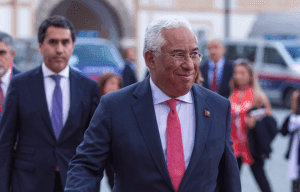 Chính phủ Bồ Đào Nha đề xuất giữ lại chương trình Golden Visa, chỉ loại bỏ hình thức đầu tư bất động sản & các lựa chọn chuyển nhượng vốn