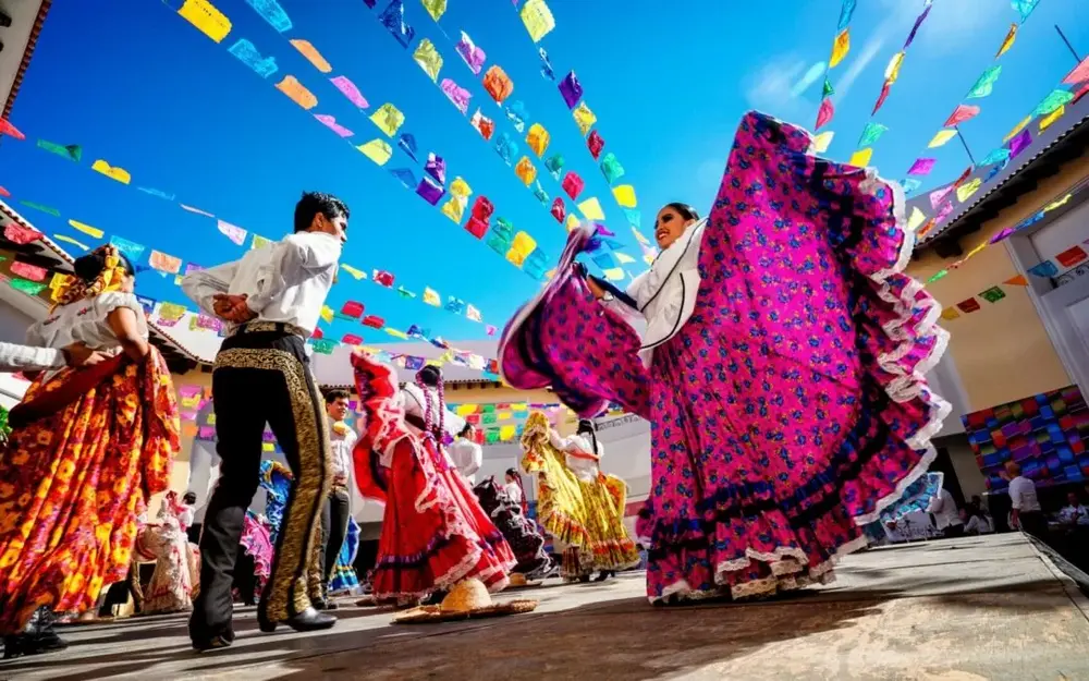 Mexico – thiên đường nhiệt đới dễ tiếp cận cho người có thẻ xanh Mỹ
