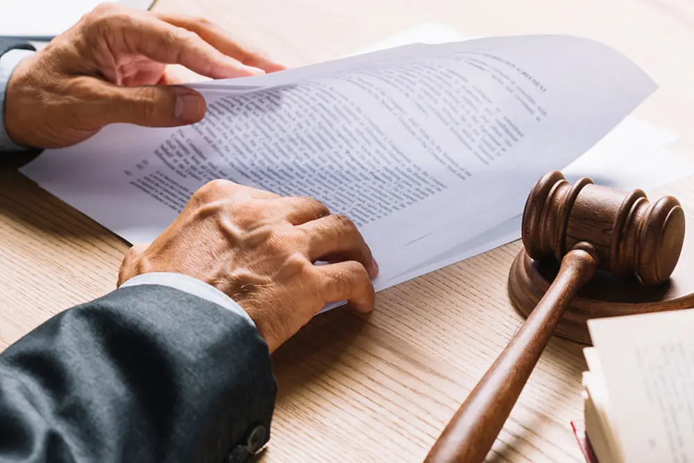 Người định cư cần có lý lịch trong sạch cả về đạo đức và trong pháp luật