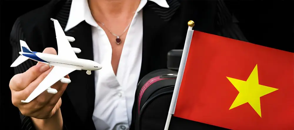Thẻ xanh 10 năm cho phép Anh Chị rời Mỹ tối đa 12 tháng.