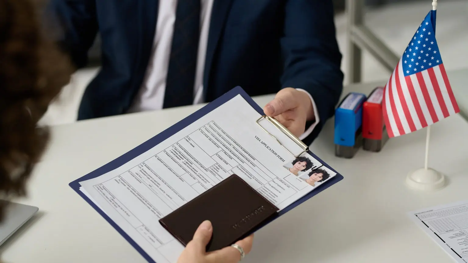 Đề xuất mới về đơn I-829 tăng quyền lợi cho người phụ thuộc