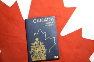 Hộ chiếu Canada thăng hạng